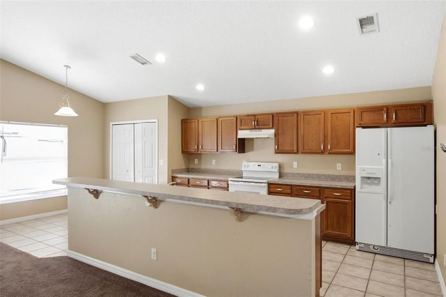 2255 MERRY ROAD, Tavares, FL 32778