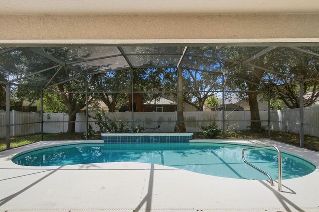 2255 MERRY ROAD, Tavares, FL 32778