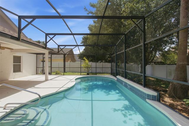2255 MERRY ROAD, Tavares, FL 32778