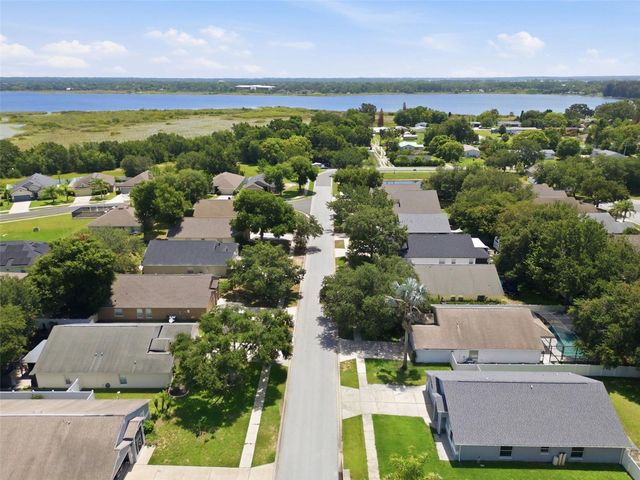 2255 MERRY ROAD, Tavares, FL 32778