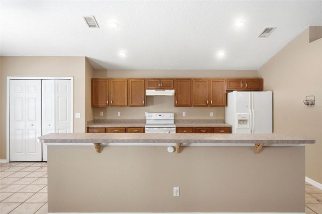 2255 MERRY ROAD, Tavares, FL 32778