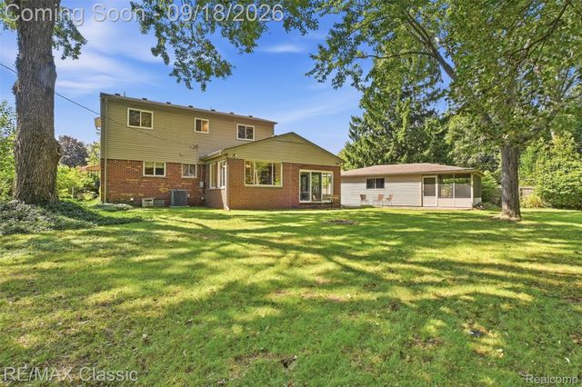 34500 Grandon Street, Livonia, MI 48150