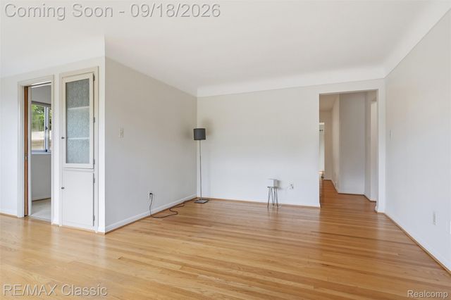 34500 Grandon Street, Livonia, MI 48150