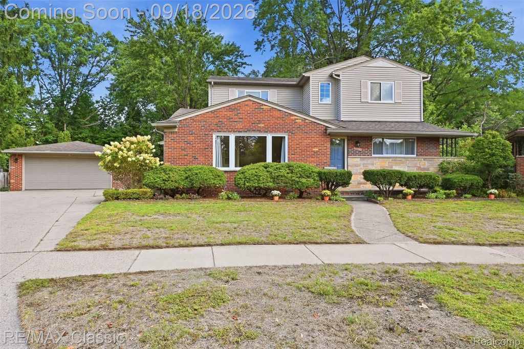34500 Grandon Street, Livonia, MI 48150