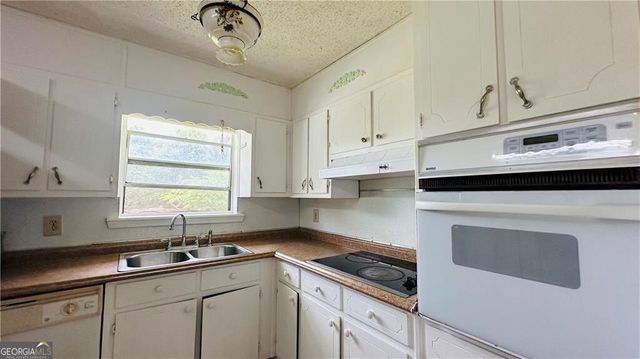 472 Opel Street, Riverdale, GA 30274