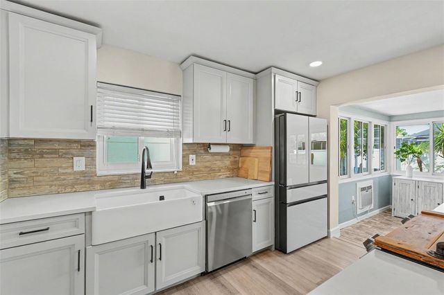 2061 FAIR OAK DRIVE, Clearwater, FL 33763