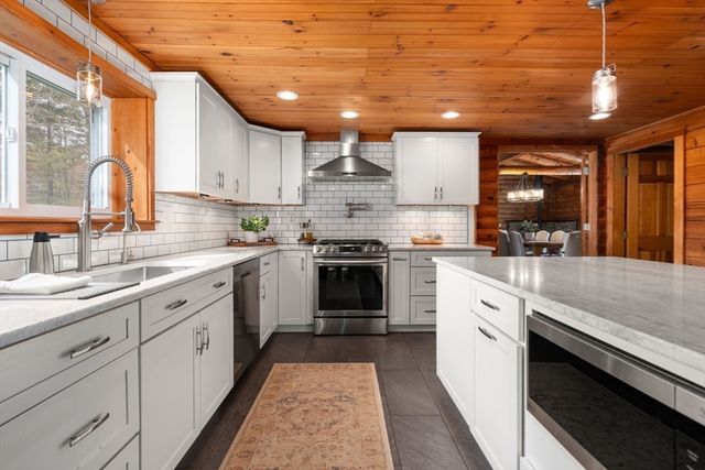 273 Lake St, Bellingham, MA 02019