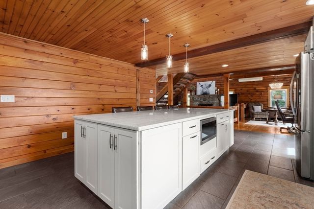 273 Lake St, Bellingham, MA 02019