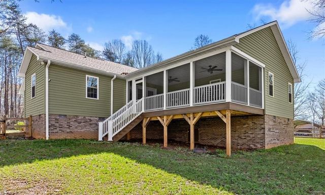 5086 Appalachian Road, Winston-salem, NC 27105