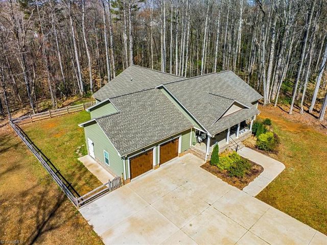 5086 Appalachian Road, Winston-salem, NC 27105