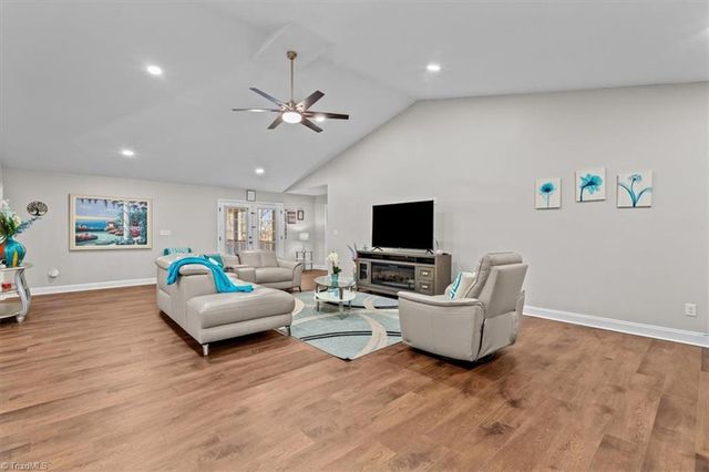 5086 Appalachian Road, Winston-salem, NC 27105