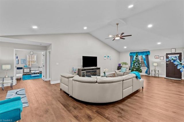 5086 Appalachian Road, Winston-salem, NC 27105