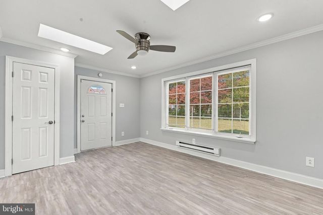 319 SLOAN ST, Crum Lynne, PA 19022