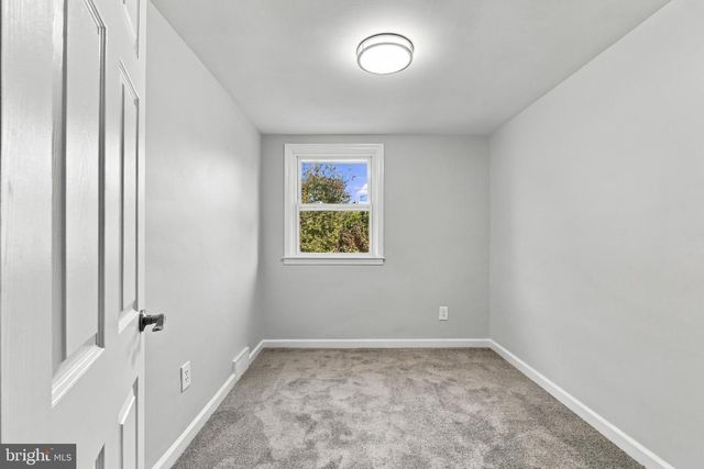 319 SLOAN ST, Crum Lynne, PA 19022