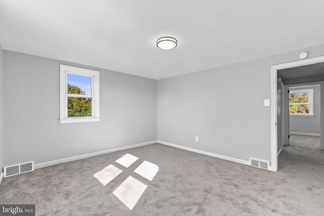 319 SLOAN ST, Crum Lynne, PA 19022