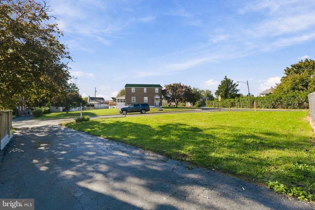 319 SLOAN ST, Crum Lynne, PA 19022