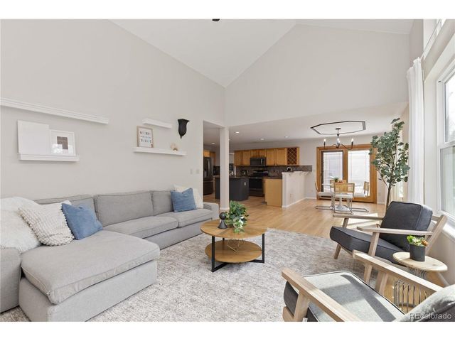 758 Huntington Pl, Highlands Ranch, CO 80126