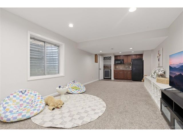 758 Huntington Pl, Highlands Ranch, CO 80126