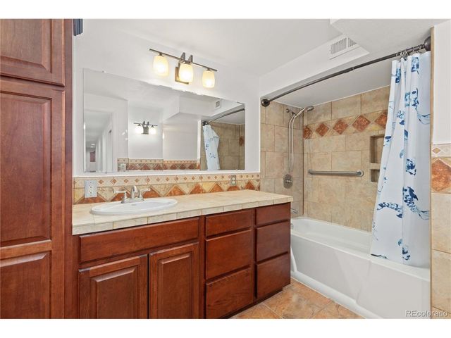 758 Huntington Pl, Highlands Ranch, CO 80126