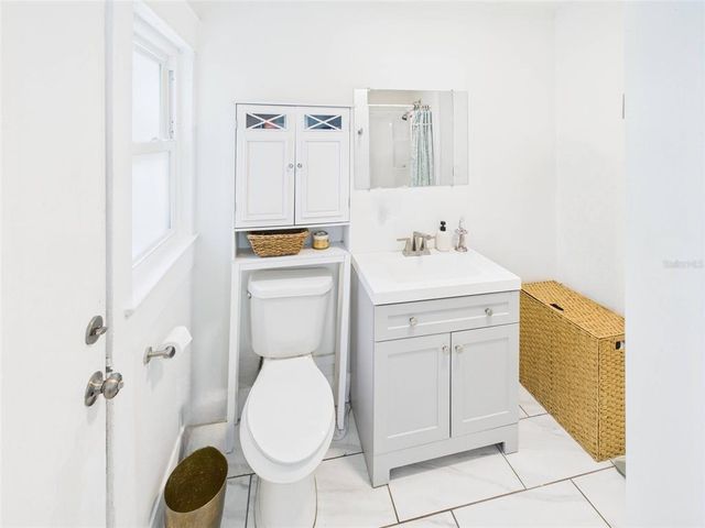 1015 E 31ST AVENUE, Tampa, FL 33603