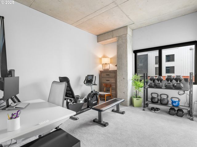 1830 Nw RIVERSCAPE St 406, Portland, OR 97209