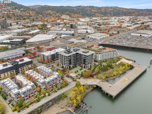 1830 Nw RIVERSCAPE St 406, Portland, OR 97209