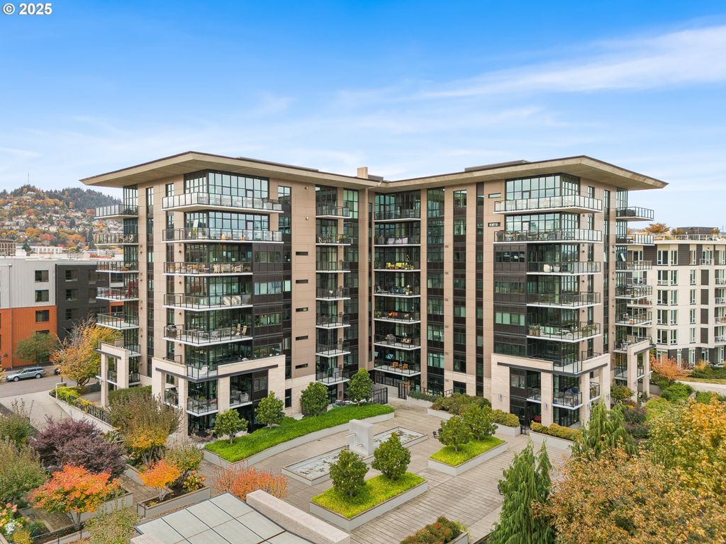 1830 Nw RIVERSCAPE St 406, Portland, OR 97209