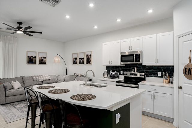 10348 OAKSIDE DRIVE, Palmetto, FL 34221