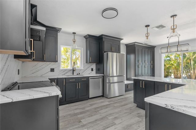 308 173RD AVENUE E, North Redington Beach, FL 33708