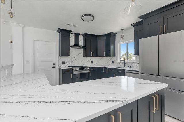 308 173RD AVENUE E, North Redington Beach, FL 33708