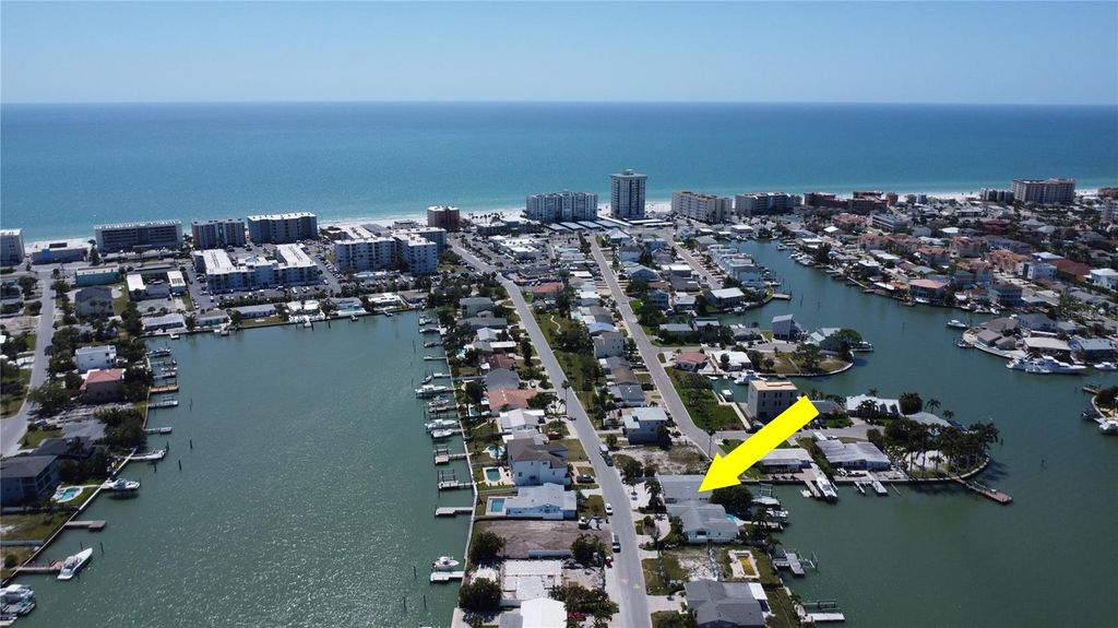 Image 2 of property listing at 308 173RD AVENUE E, North Redington Beach, FL 33708
