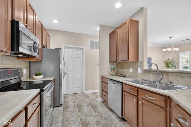 9772 Herons Cove, Carmel, IN 46280