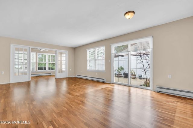 569B Mayfair Road, Manchester, NJ 08759