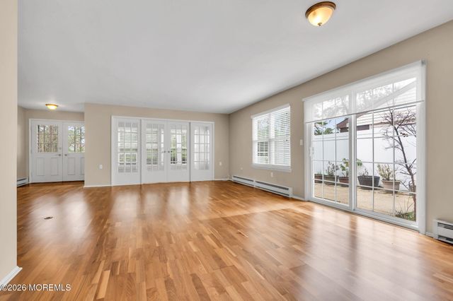 569B Mayfair Road, Manchester, NJ 08759