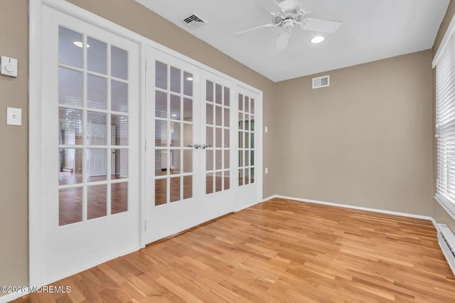 569B Mayfair Road, Manchester, NJ 08759