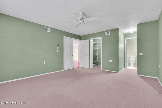 569B Mayfair Road, Manchester, NJ 08759