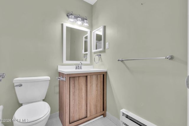 569B Mayfair Road, Manchester, NJ 08759