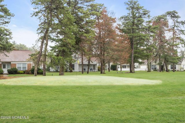 569B Mayfair Road, Manchester, NJ 08759