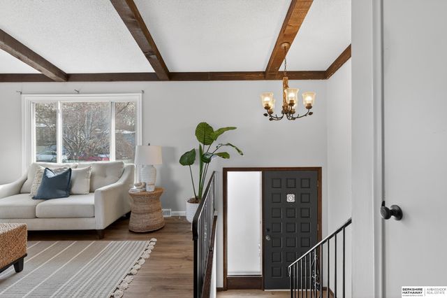 14440 Weir Circle, Omaha, NE 68137