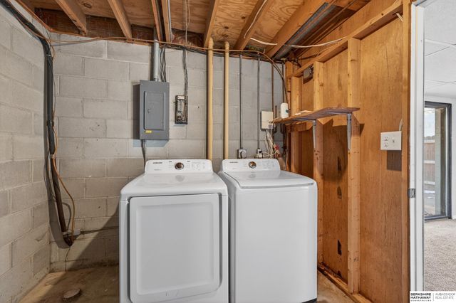 14440 Weir Circle, Omaha, NE 68137