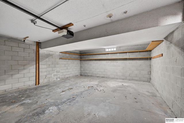 14440 Weir Circle, Omaha, NE 68137