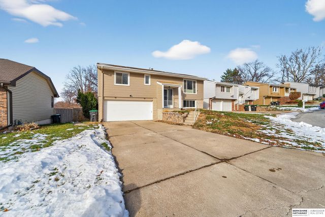 14440 Weir Circle, Omaha, NE 68137