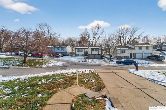 14440 Weir Circle, Omaha, NE 68137