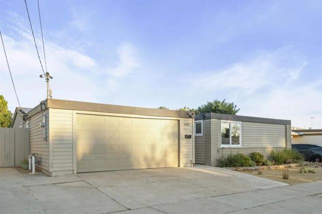 3457 Angwin Drive, San Diego, CA 92123