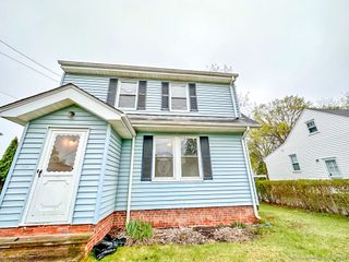 190 School Street, Hamden, CT 06518