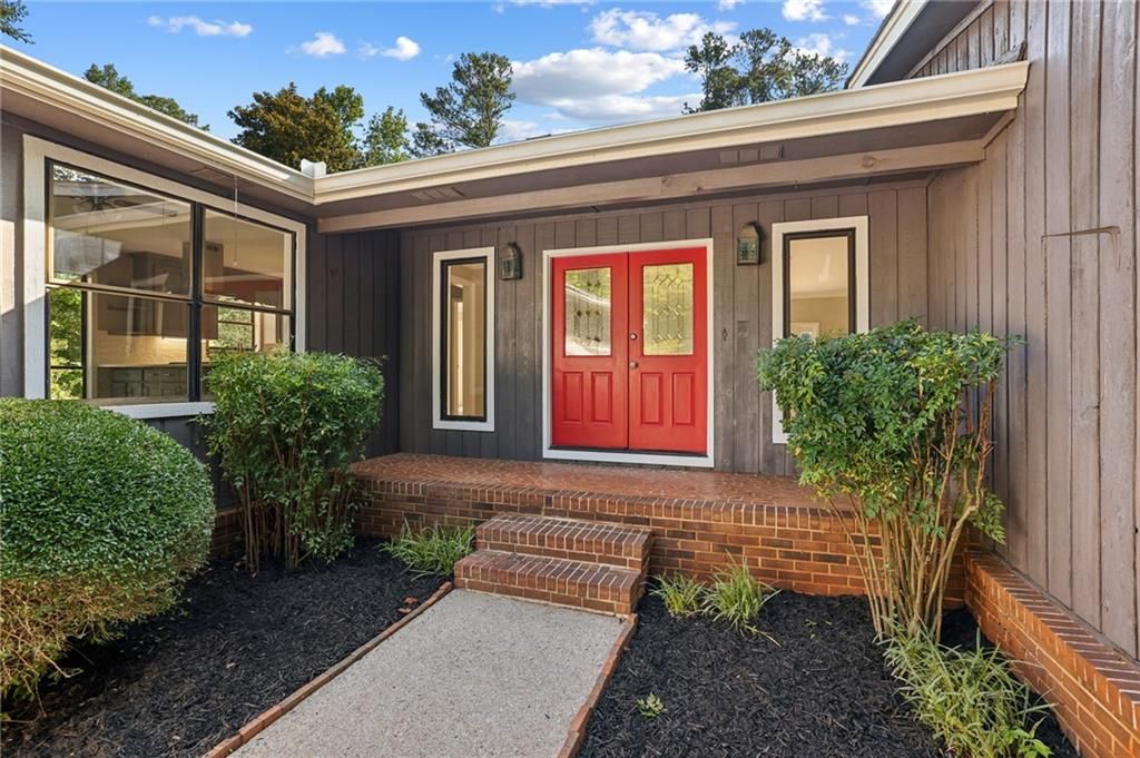 230 Hollyberry Court, Roswell, GA 30076