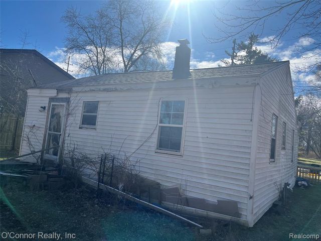 2154 27th Street, Port Huron, MI 48060