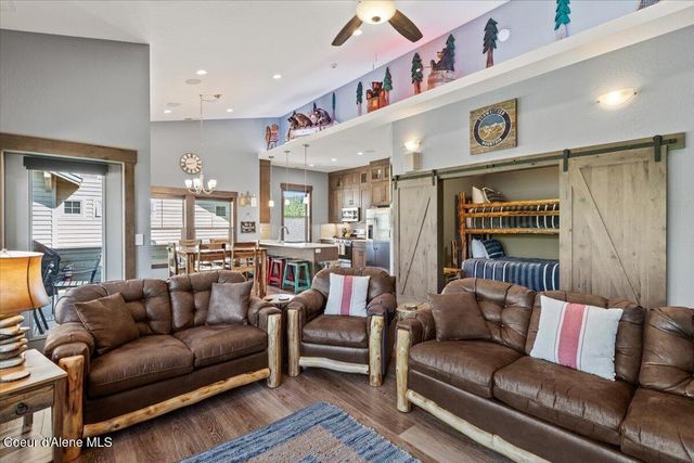 511 Guthrie PL, UNIT 503, Dover, ID 83825