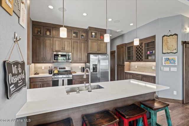 511 Guthrie PL, UNIT 503, Dover, ID 83825