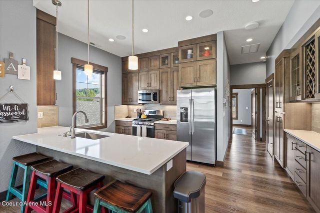 511 Guthrie PL, UNIT 503, Dover, ID 83825